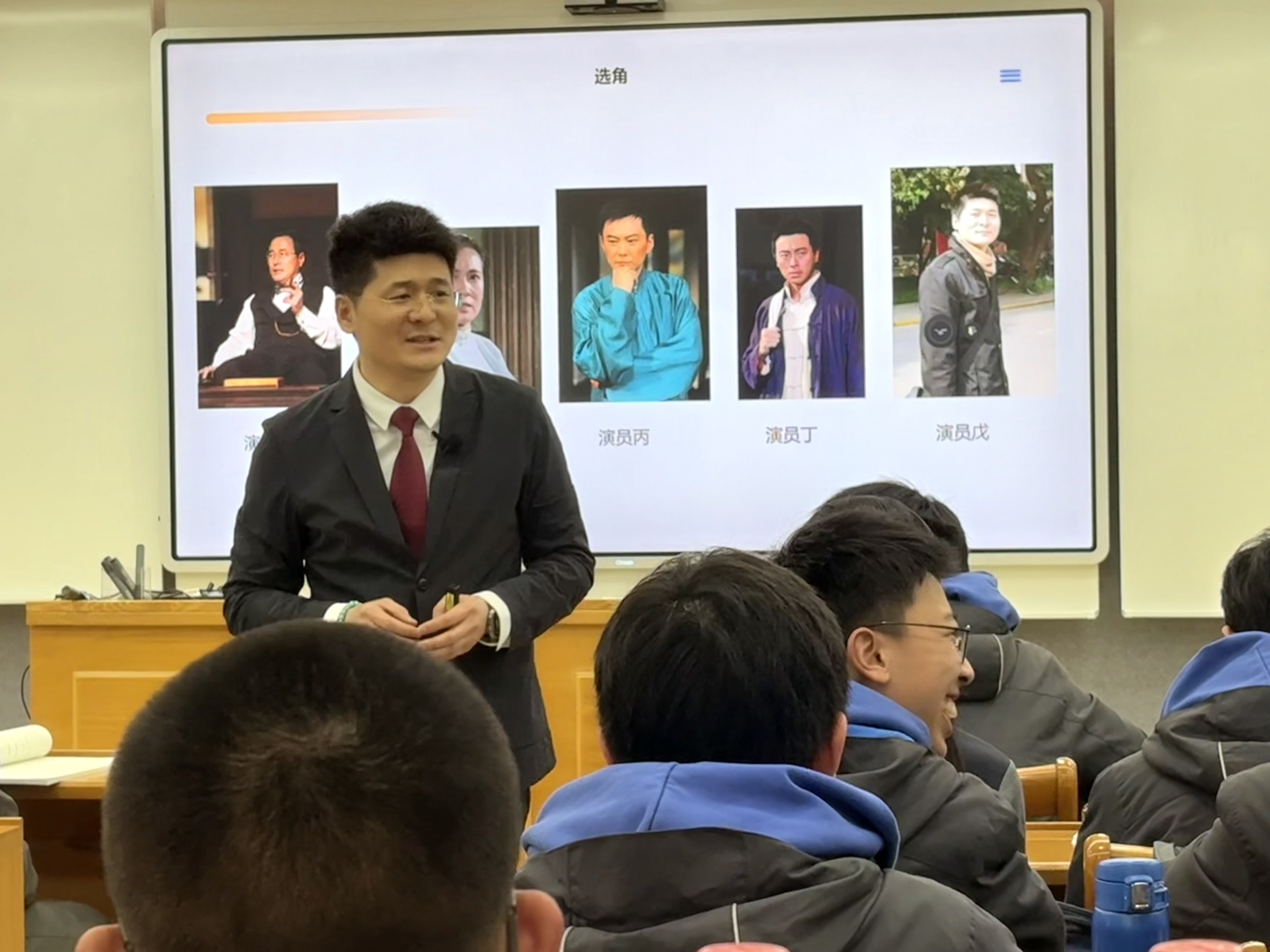 语文学科 | 同课异构,携手共研——2025年复旦大学附属中学、复旦大学附属复兴中学联合教研活动纪实